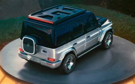 „Mercedes-Benz G“ klasės visureigio istoriniai ir šiuolaikiniai modeliai