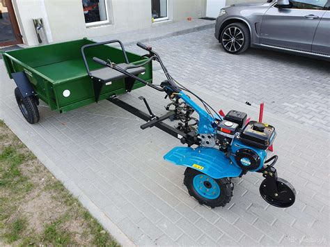 Motobloko su priedais nuotrauka