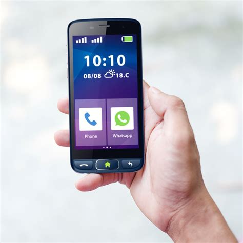 Mobilusis telefonas su atidaryta „Here WeGo“ programėle, rodančia žemėlapį ir maršrutą
