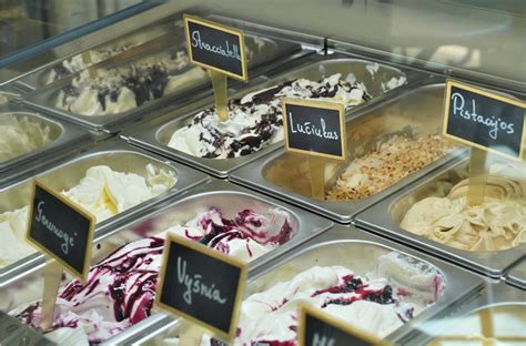 Maisto nuotrauka: itališka pica ir gelato ledai