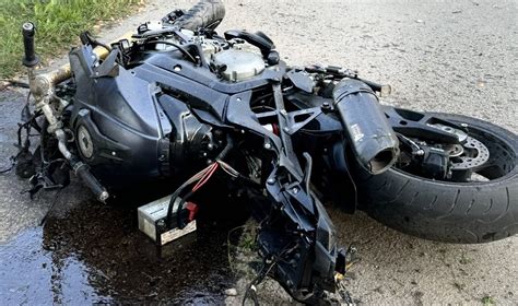 Avarijos schemos brėžinys su pažymėtais automobiliais