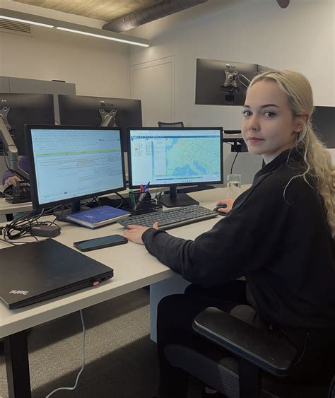 Schematiškai pavaizduotas GPS sekiklio pritaikymas logistikos įmonėje