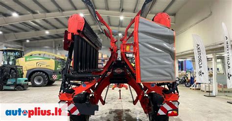 KUHN MERGE-MAXX 900 rinktuvinis grėblys darbe