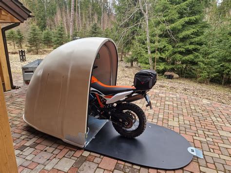Honda motociklo su lipdukais, skirtas personalizavimui