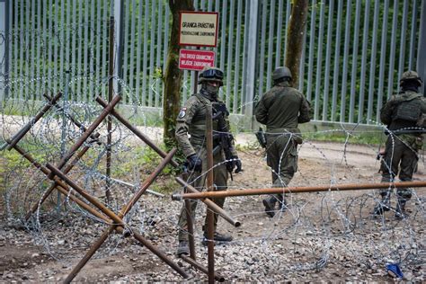 Tematinė nuotrauka, vaizduojanti sulaikytą kontrabandą prie Lenkijos ir Baltarusijos sienos